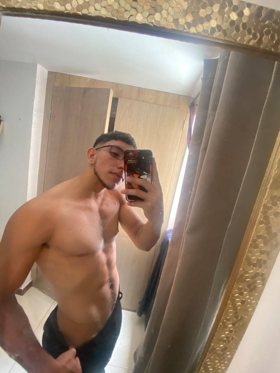 Johnnwolf69 photo 1