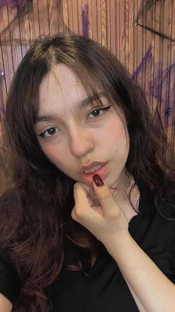 elliecute19 from Jerkmate