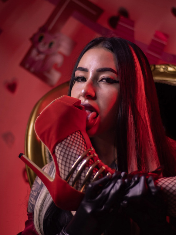 elinne_hendrix picture 2