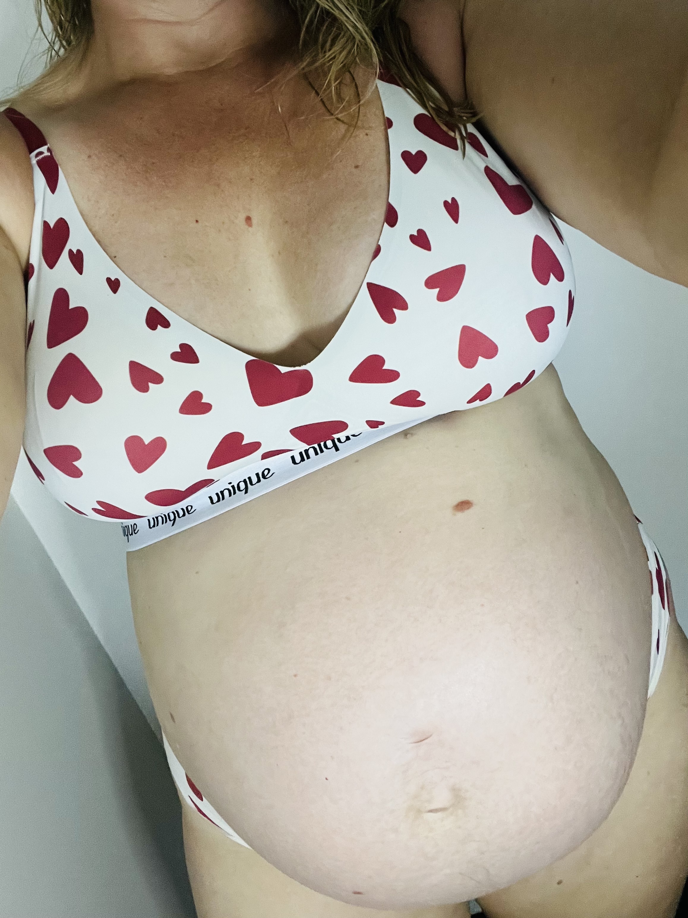 KateDivineUK