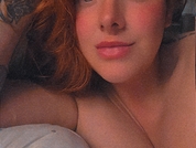 Chat Live with SavanahRosexxx  30 year old Amateur Cam Girl from The United Kingdom Photo