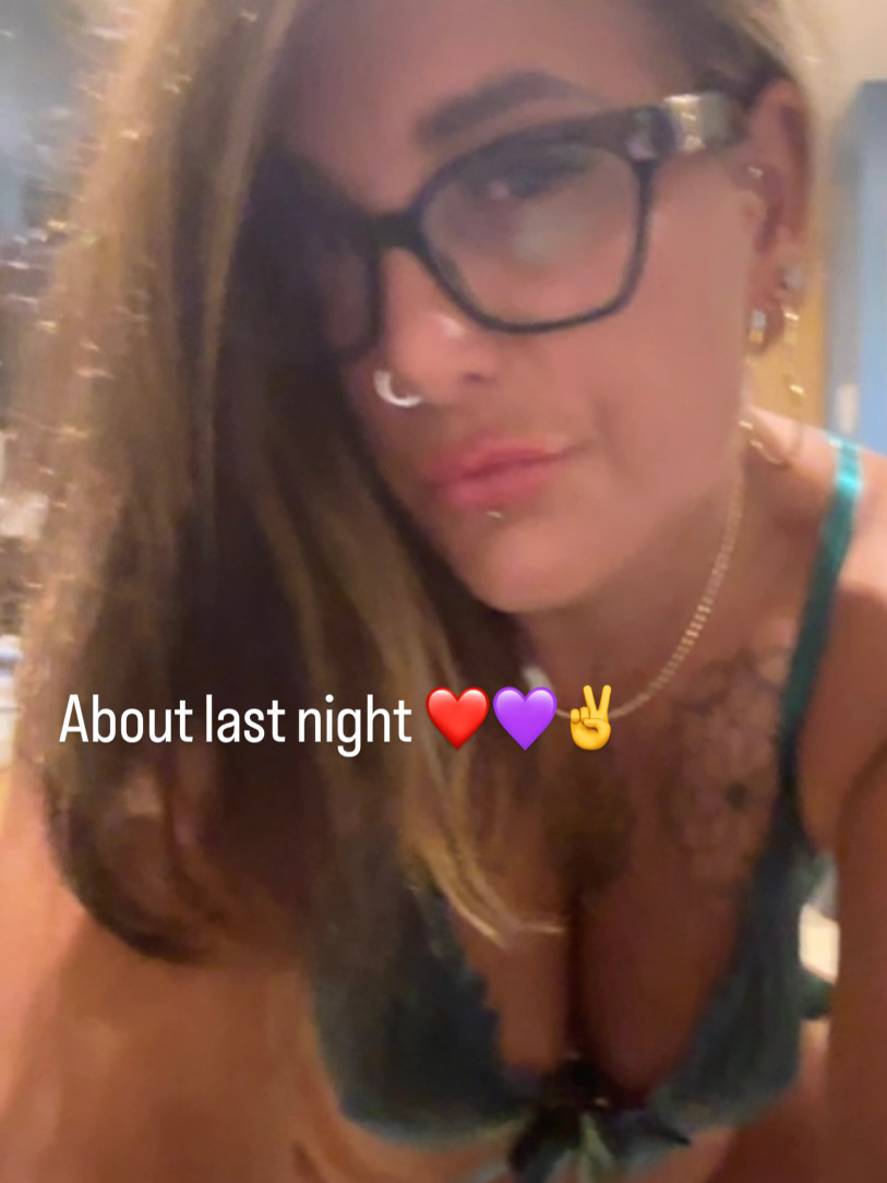ivybelle_milfuk from Jerkmate