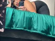 Chat Live with Hazel_Luxe  30 year old Amateur Cam Girl from The United States Photo