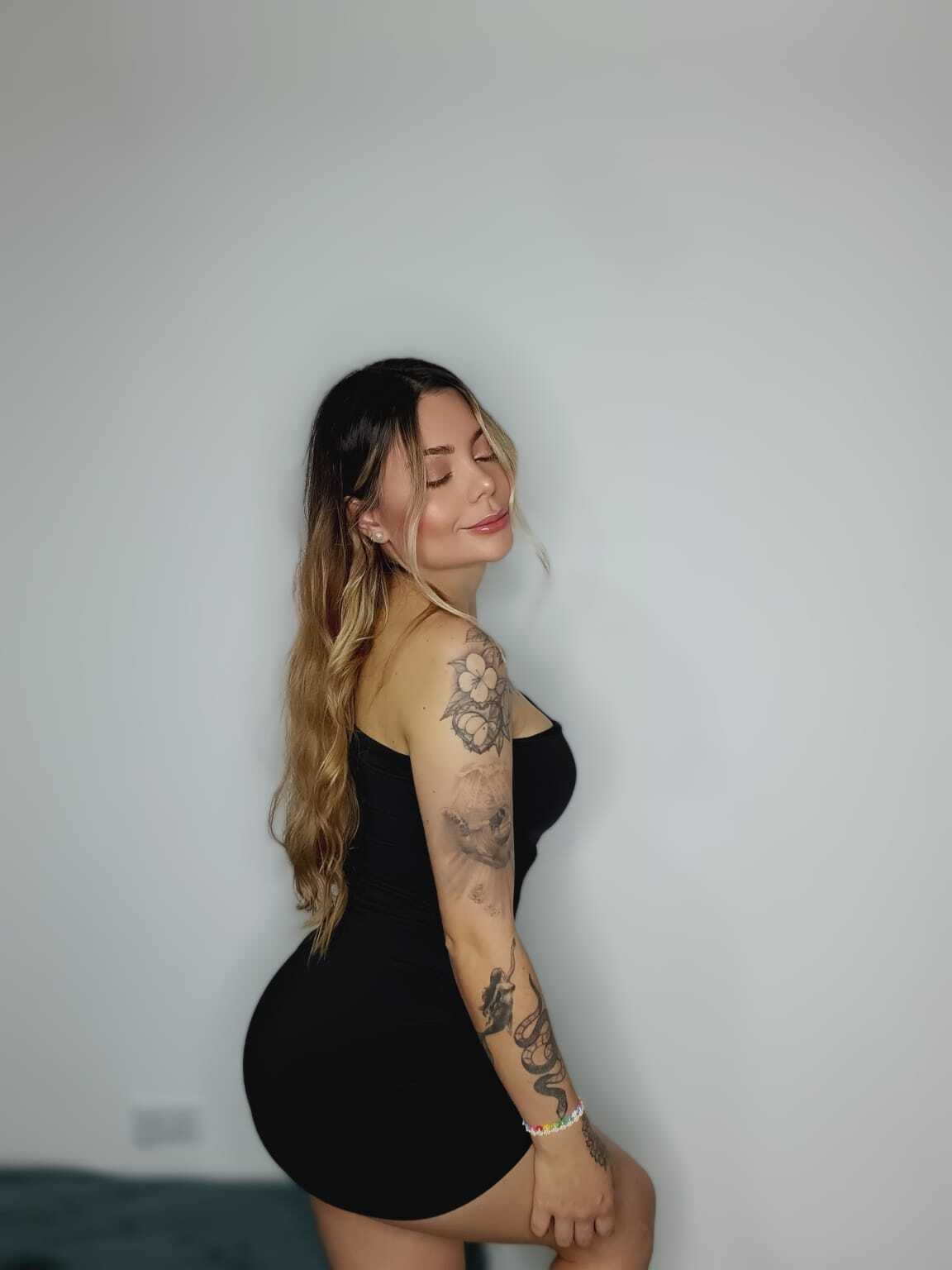 isabellasaennz from Jerkmate