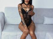 Chat Live with emilyburton18  26 year old Amateur Cam Girl from Colombia Photo
