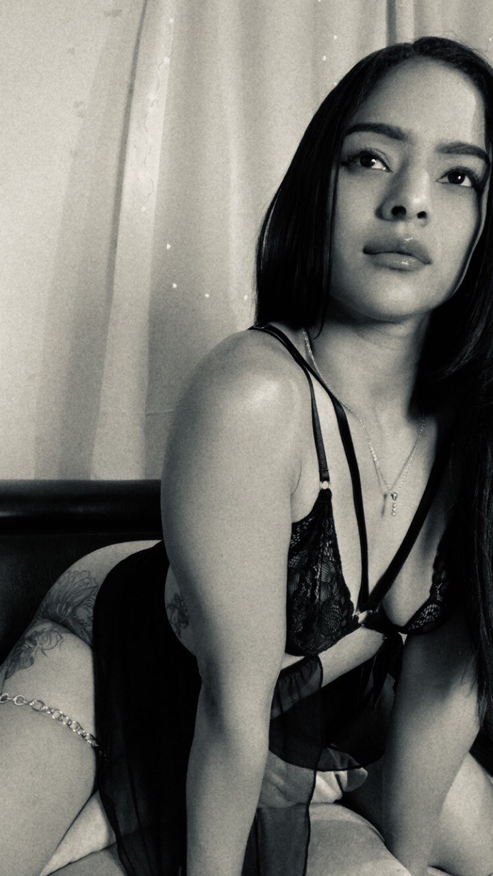 ariadnaaruizz from Jerkmate