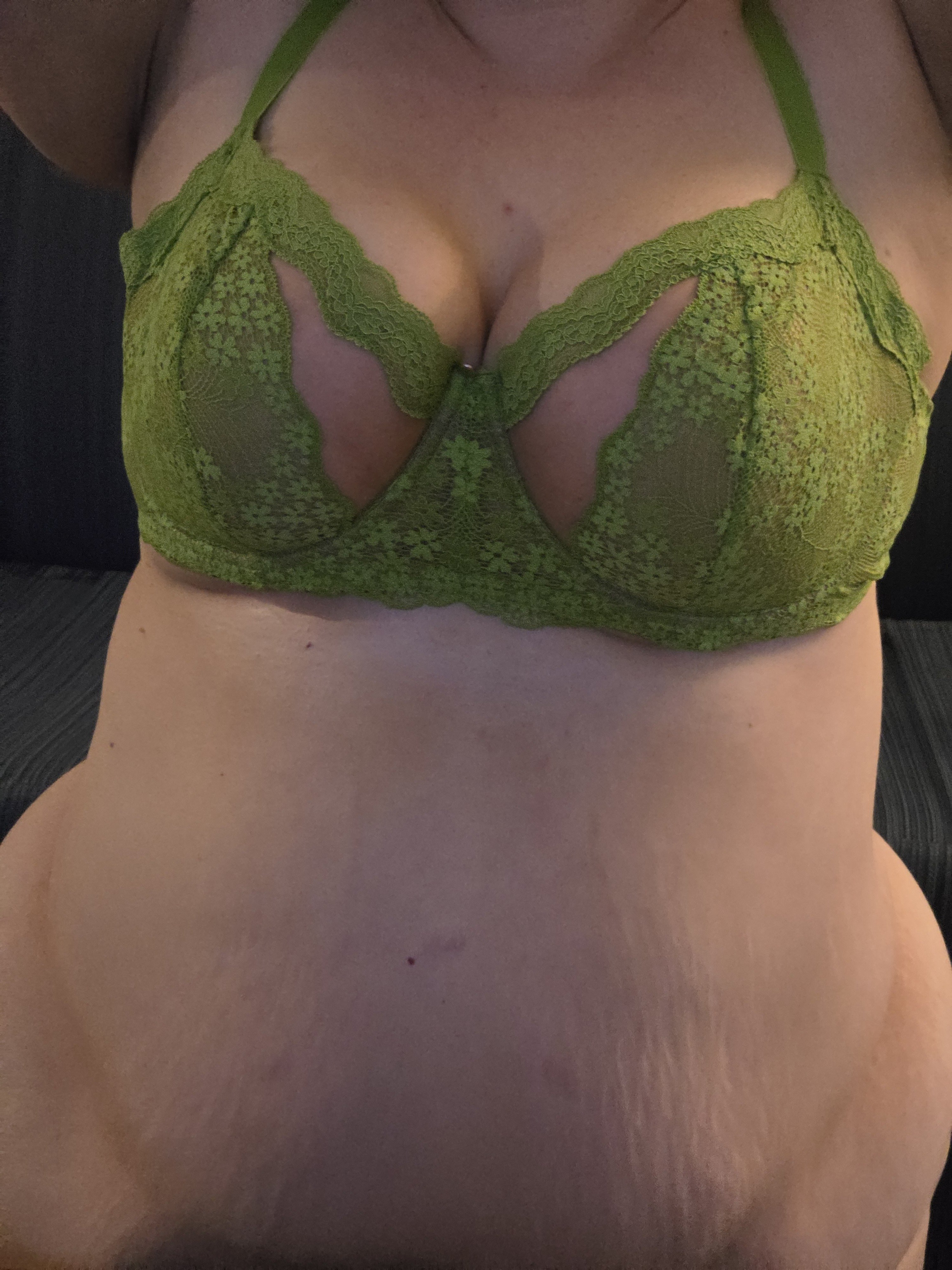 BustyVixen1984