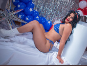 Chloe_Shine