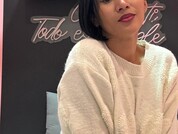 scaarlethfoxx photo