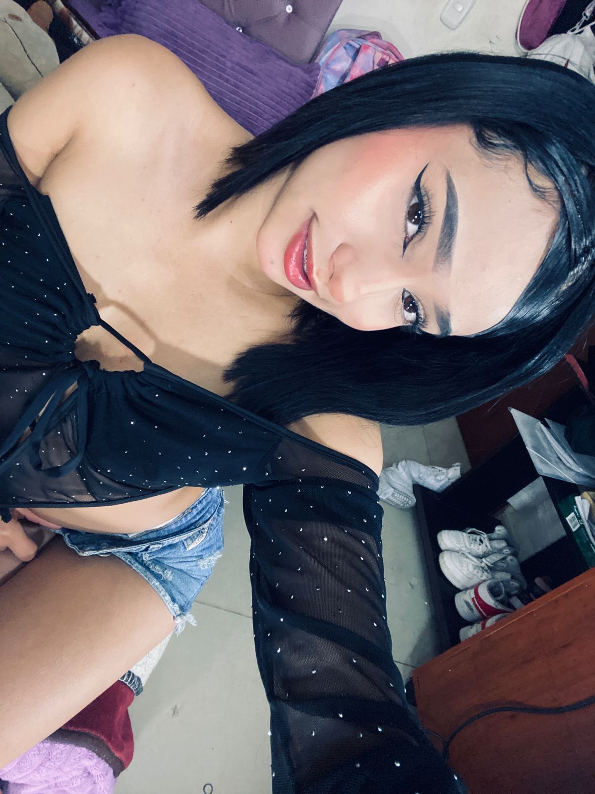 meliangel_18 from Jerkmate