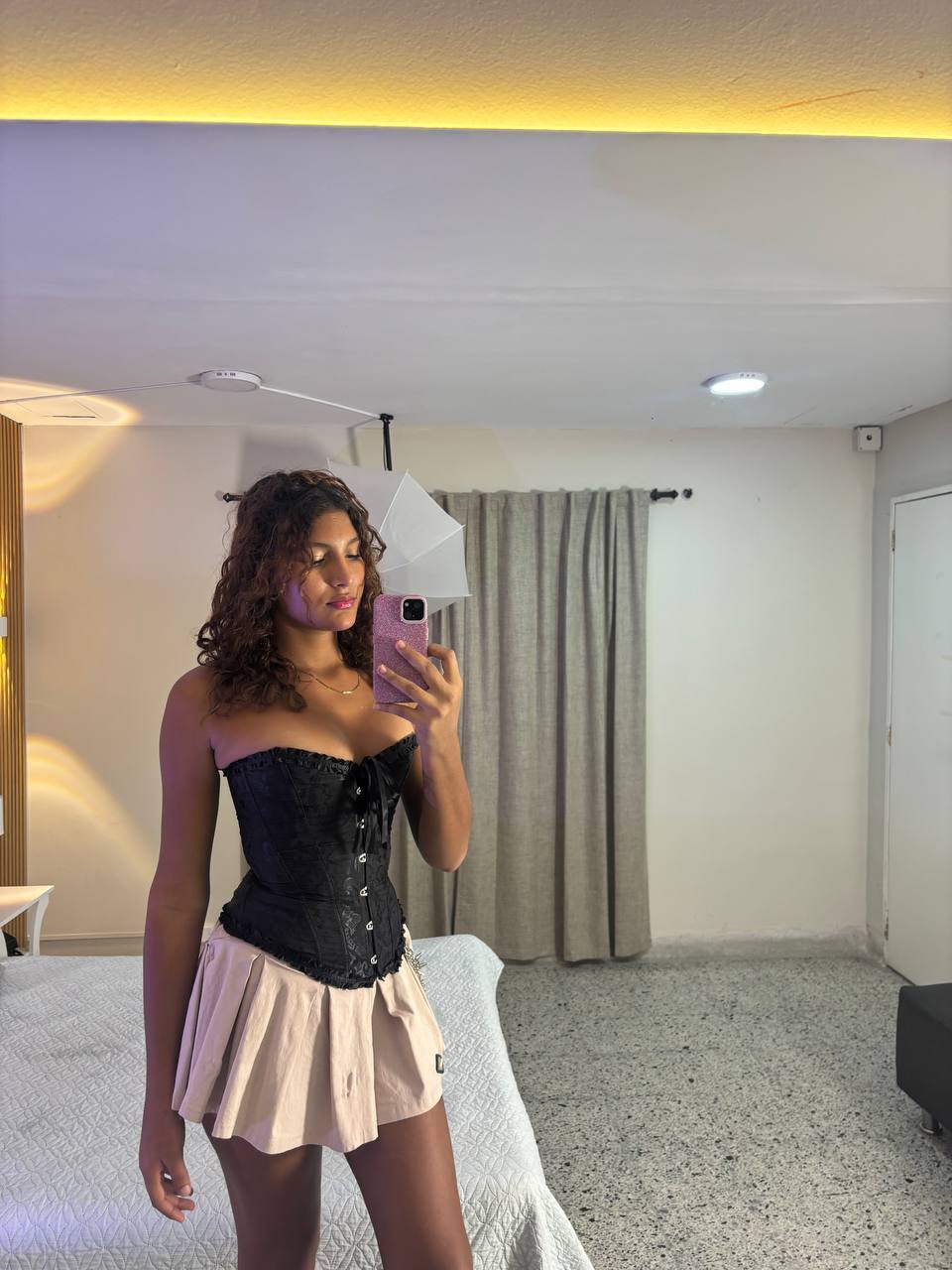 megannfix67 picture 1