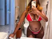 Chat Live with BigBootyQueenXX  24 year old Amateur Cam Girl from South Africa Photo