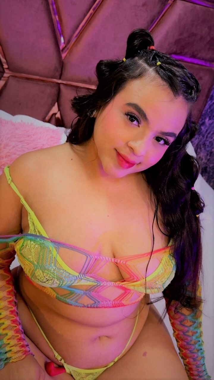kariinamendez from Jerkmate