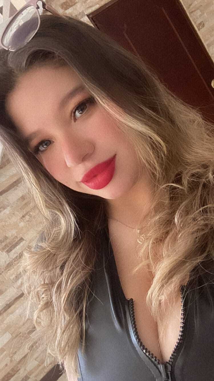 ScarlethBrooks photo 5