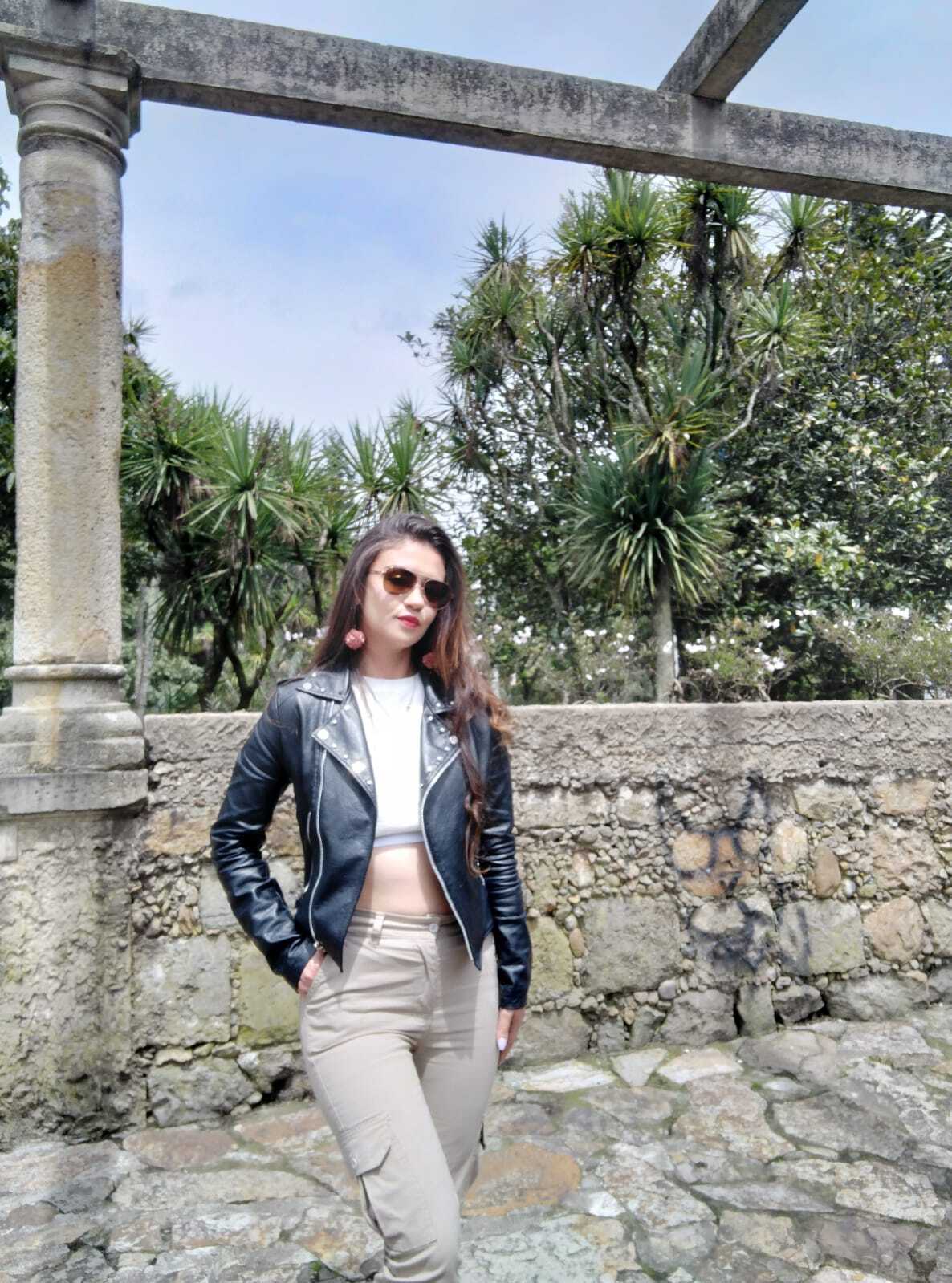 TherezaLarson picture 2