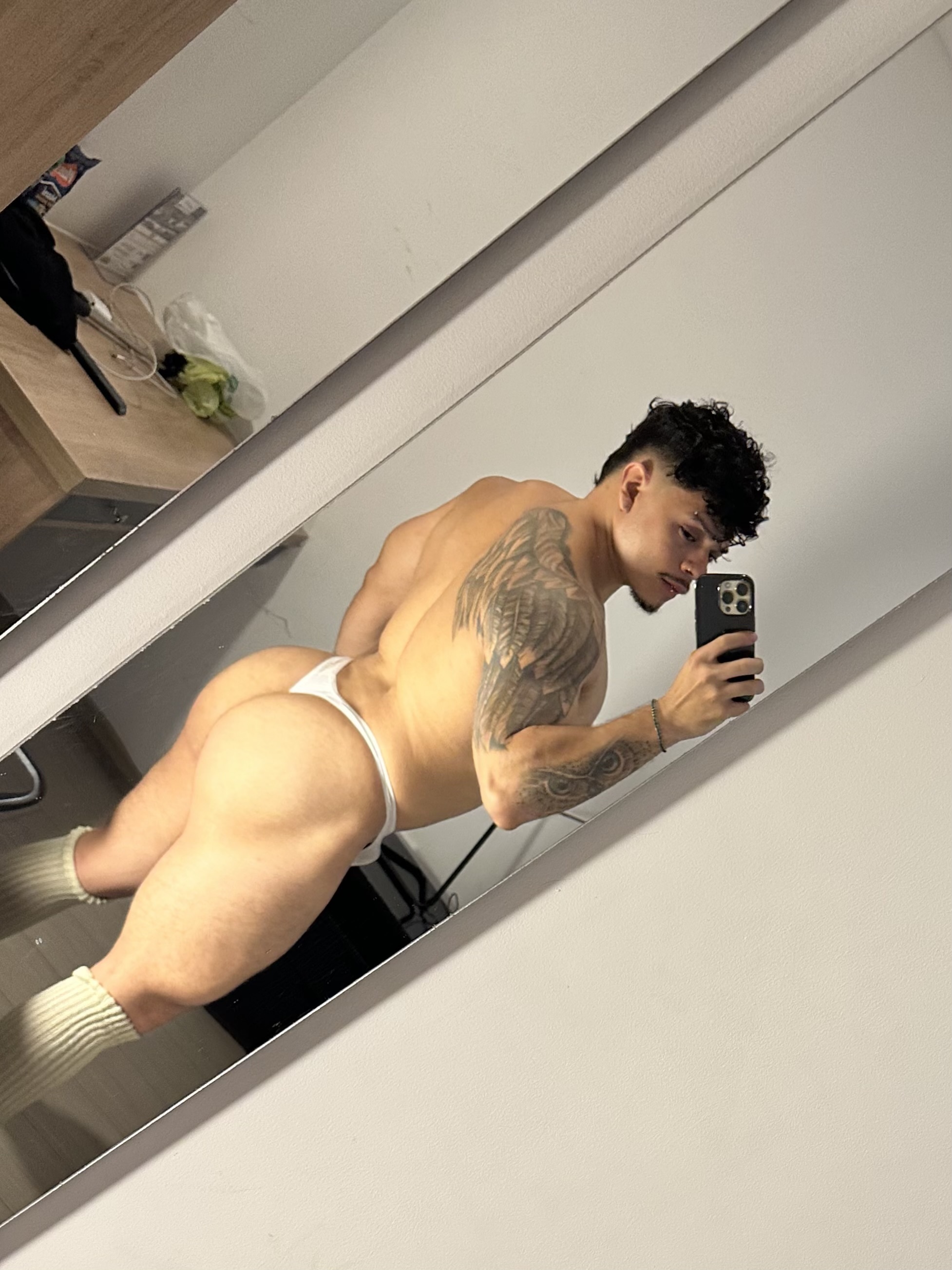 camiloblack from Jerkmate