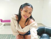 Chat Live with Ehmha  18 year old Amateur Cam Girl from Colombia Photo