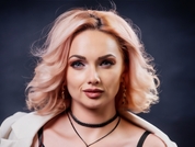 EllianaReese