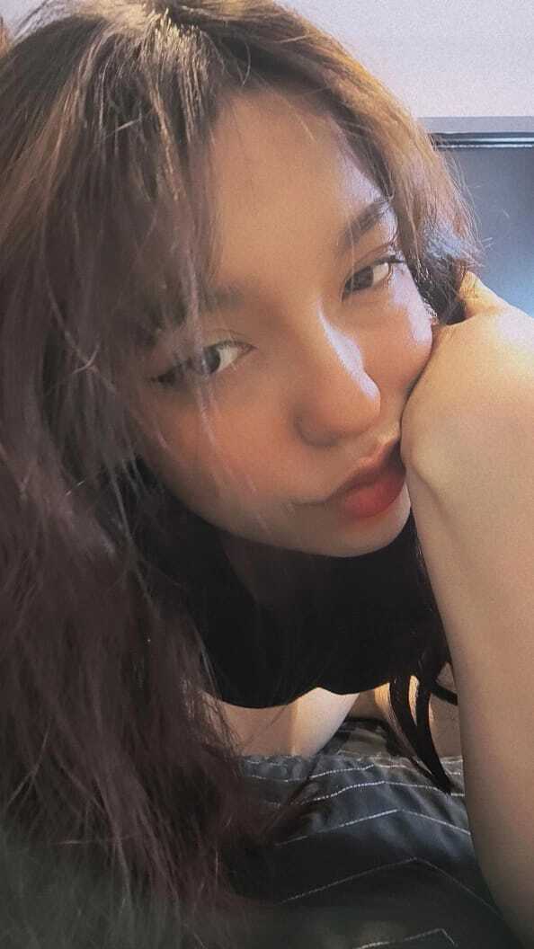 elliecute19 from Jerkmate