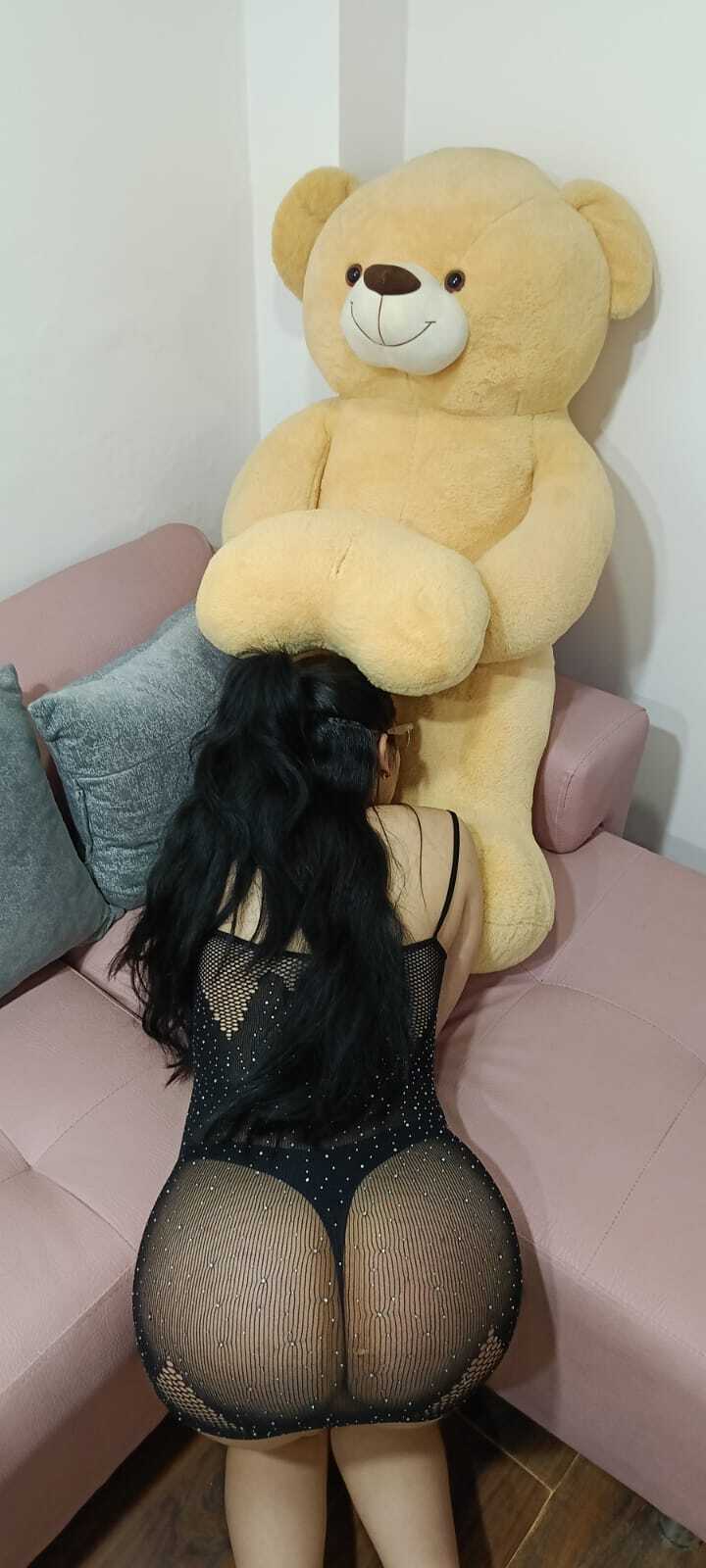 emy_brunette from Jerkmate