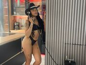 EmmaEbonyX19