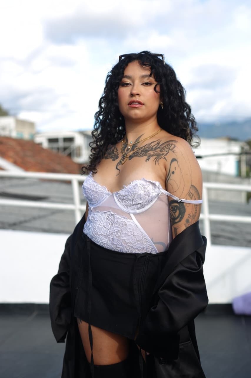 CarmilleZlata picture 3