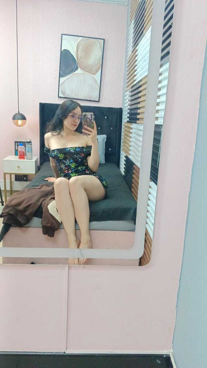 annielamberth from Jerkmate