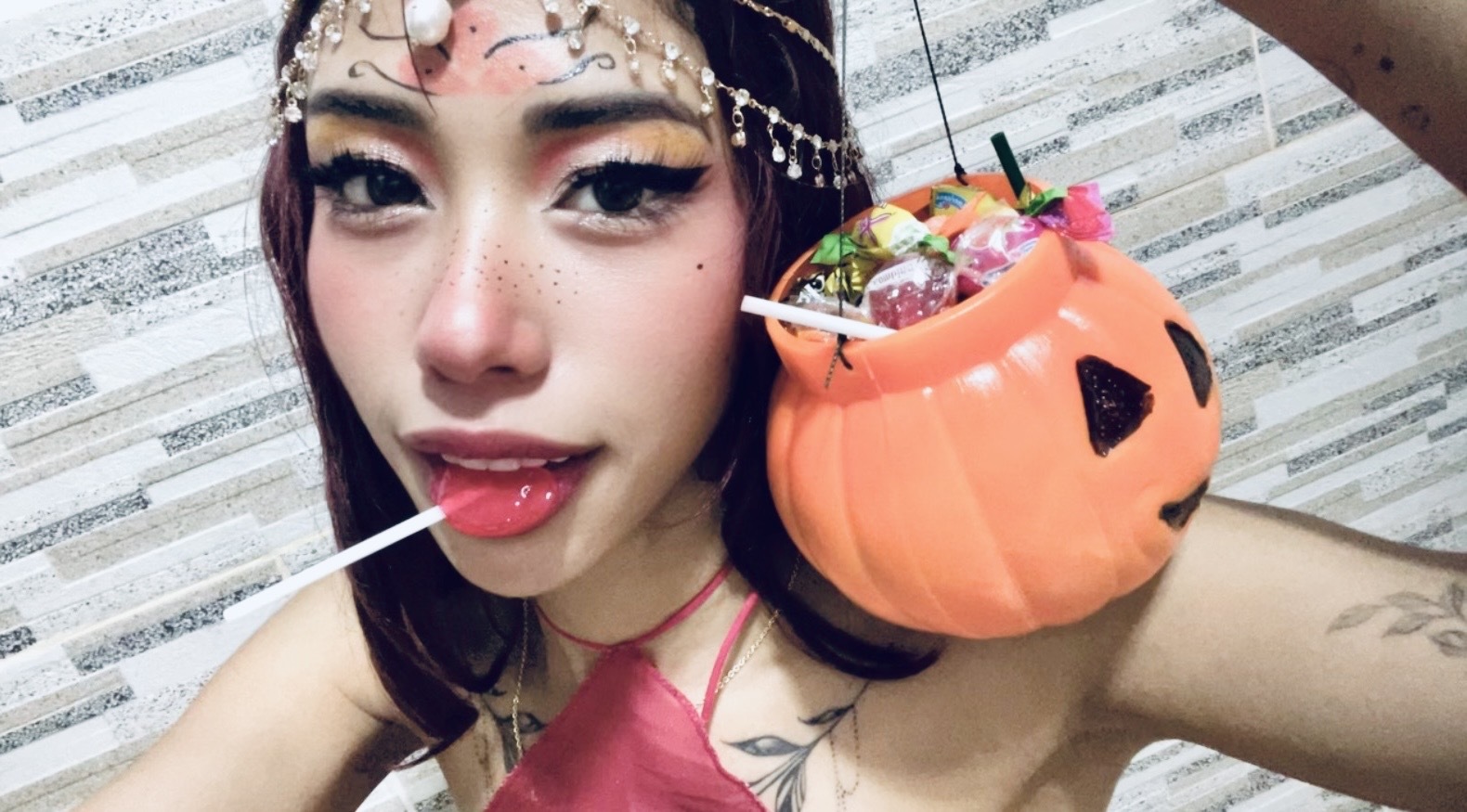 dakaria_johnson from Jerkmate