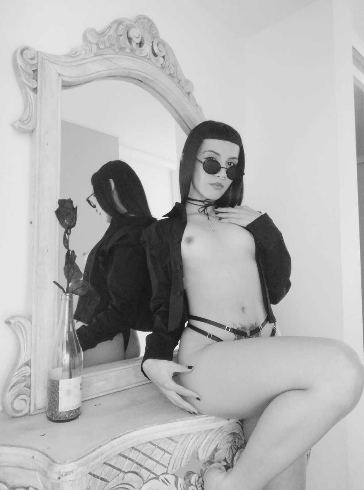 kat_oficial from Jerkmate