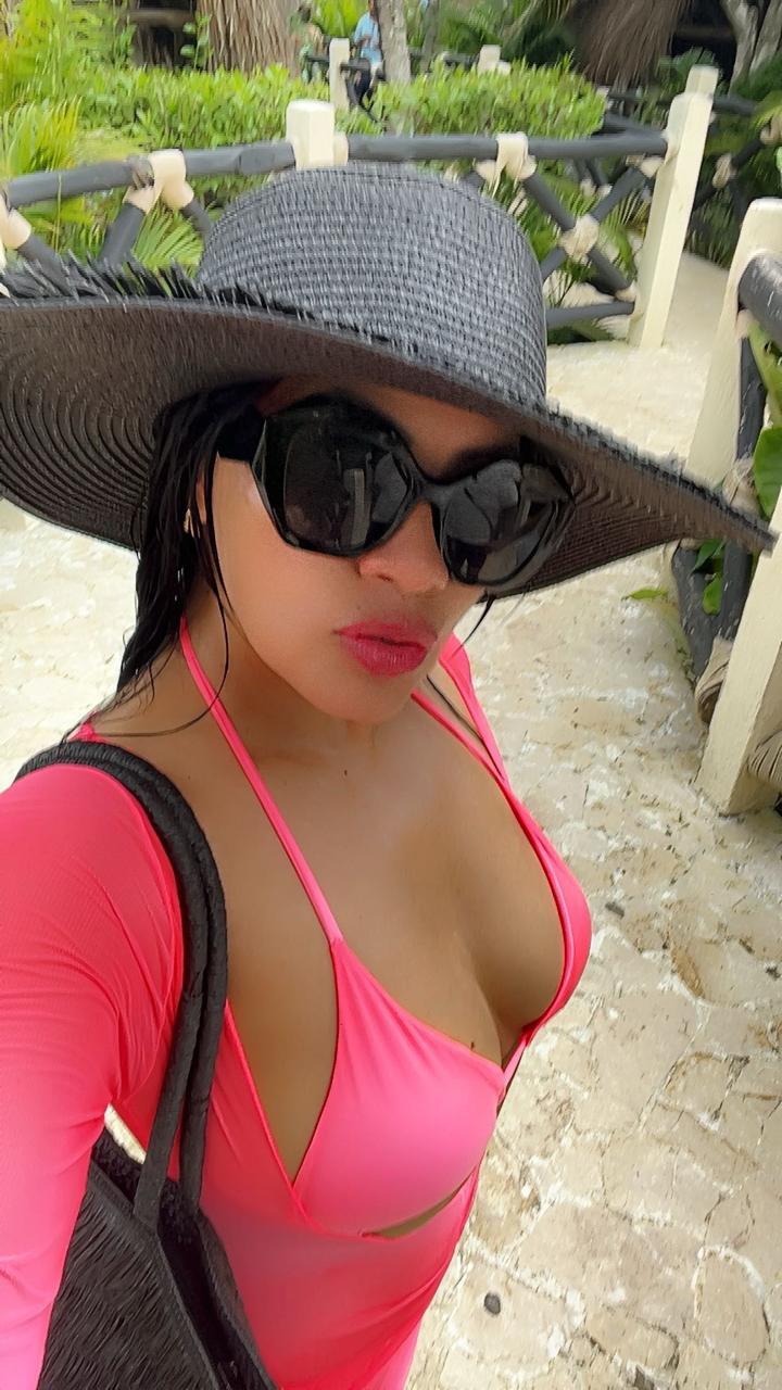 bellarossex from Jerkmate