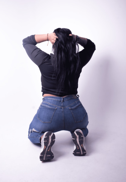 miacari from Jerkmate