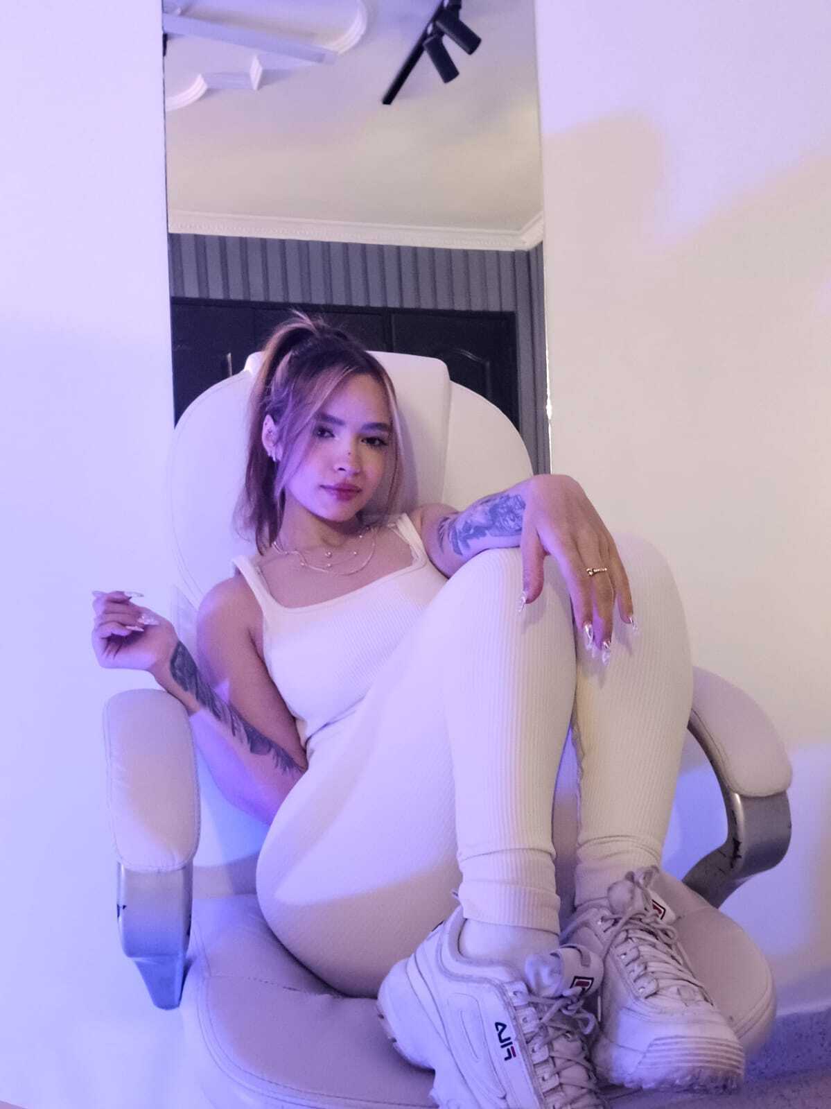 isabellesttorm from Jerkmate