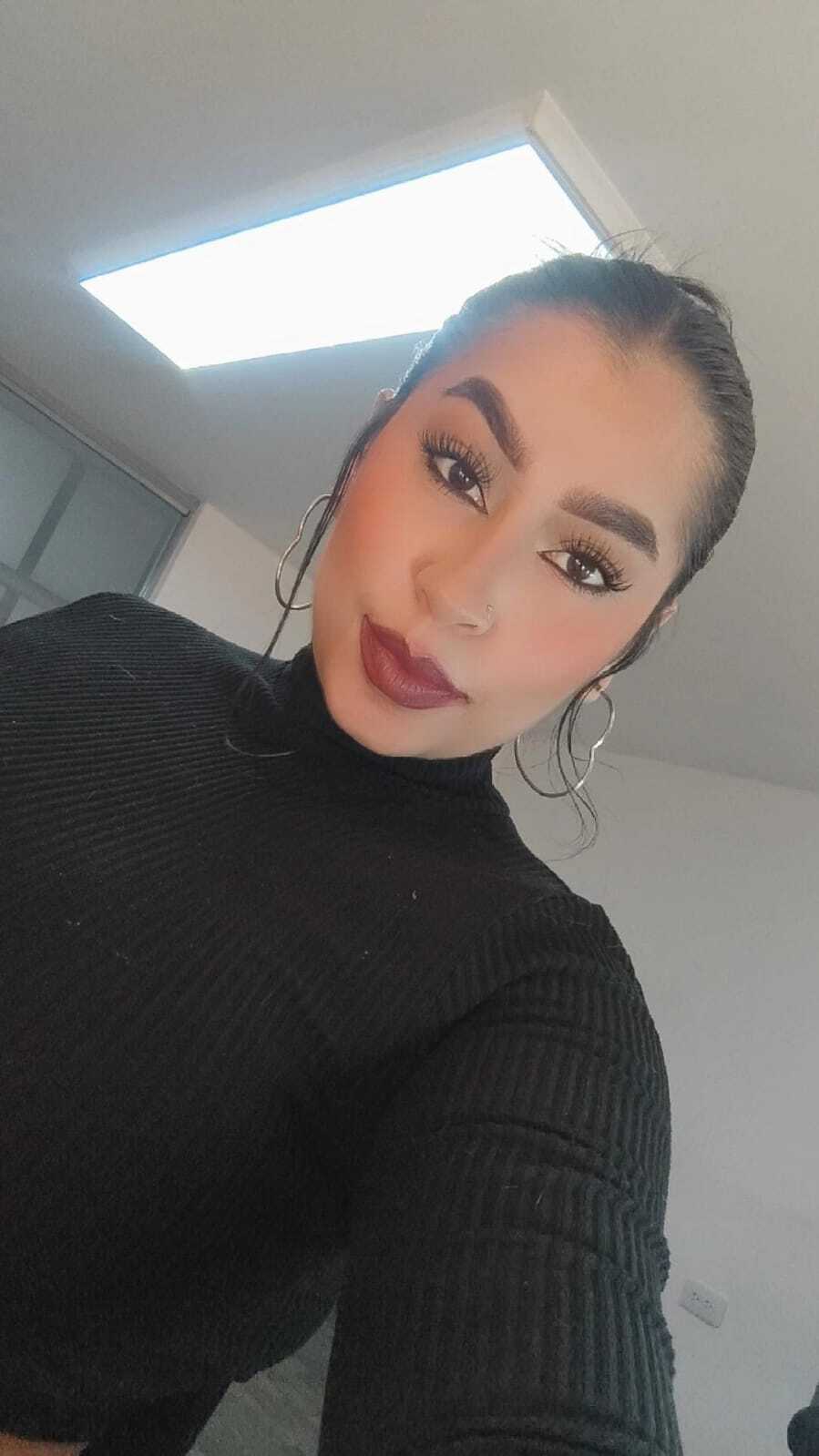 carolinaarias from Jerkmate