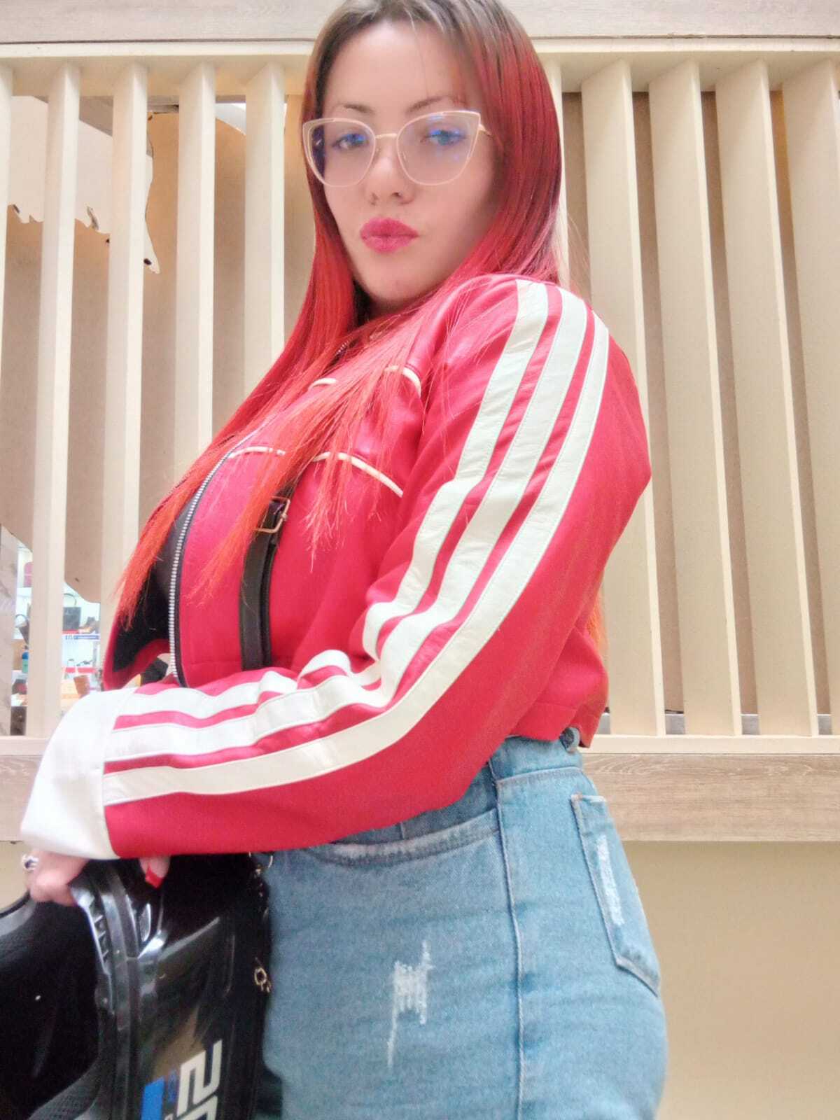 Carolinhe26