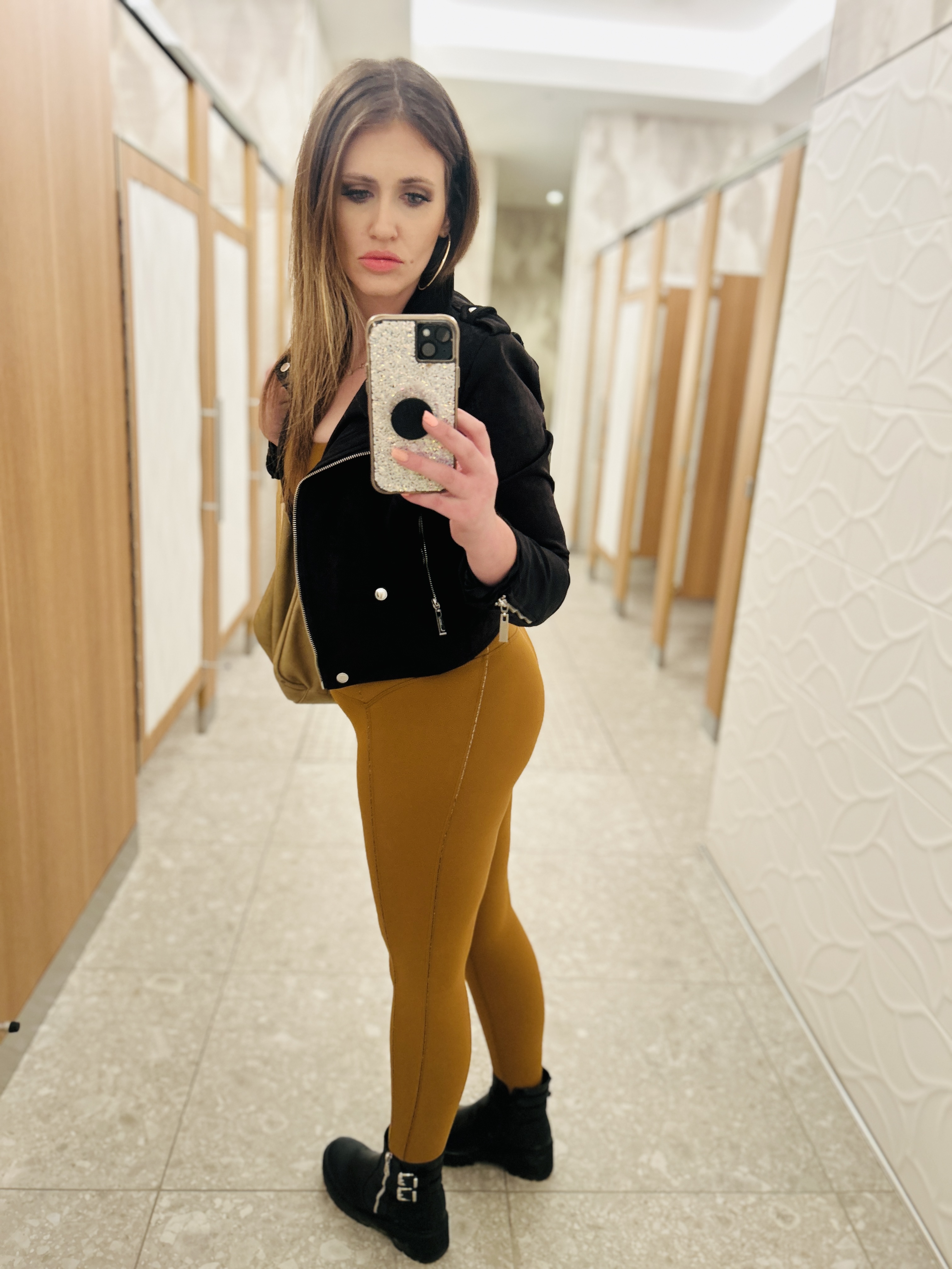 mollymormon69 from Jerkmate