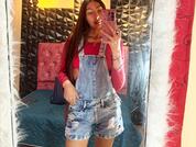 Chat Live with angeldreams21  21 year old Amateur Cam Girl from Colombia Photo