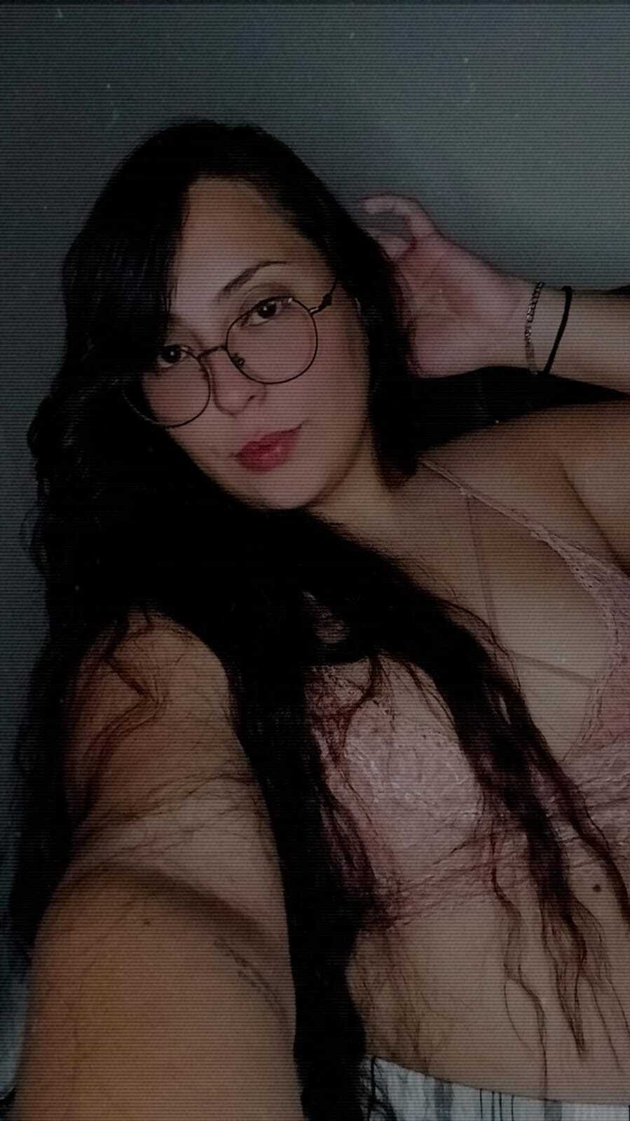 roxanerosee from Jerkmate