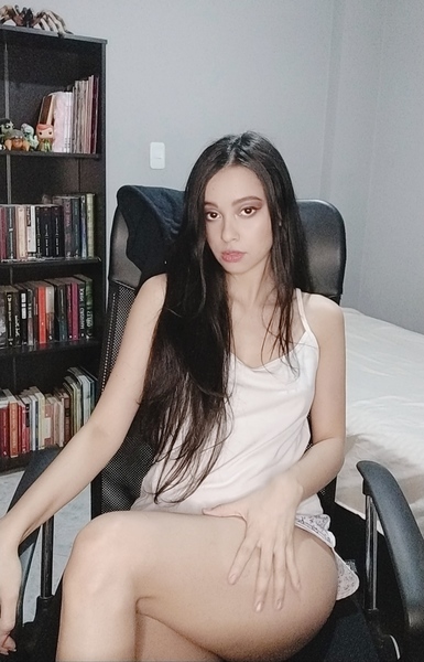 violetamontes from Jerkmate