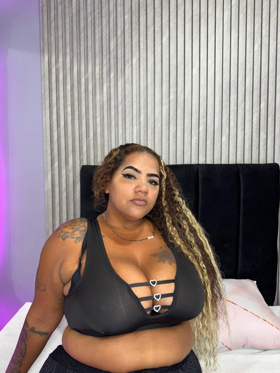 gisell_bigboobs from Jerkmate