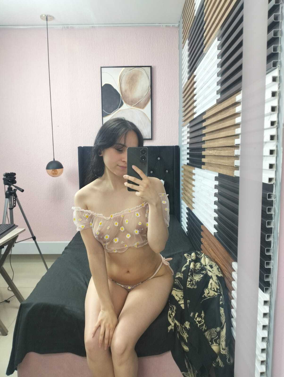 annielamberth from Jerkmate