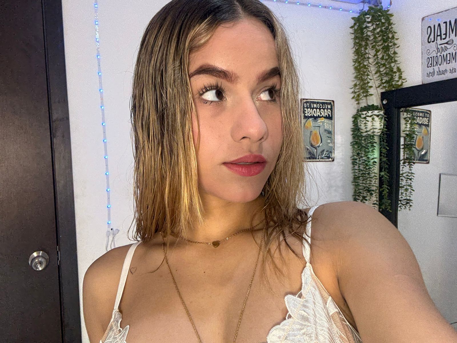 skywillow_oficial from Jerkmate