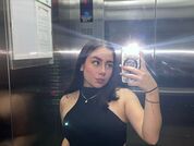 Chat Live with Linda_Ponce  19 year old Amateur Cam Girl from Costa Rica Photo