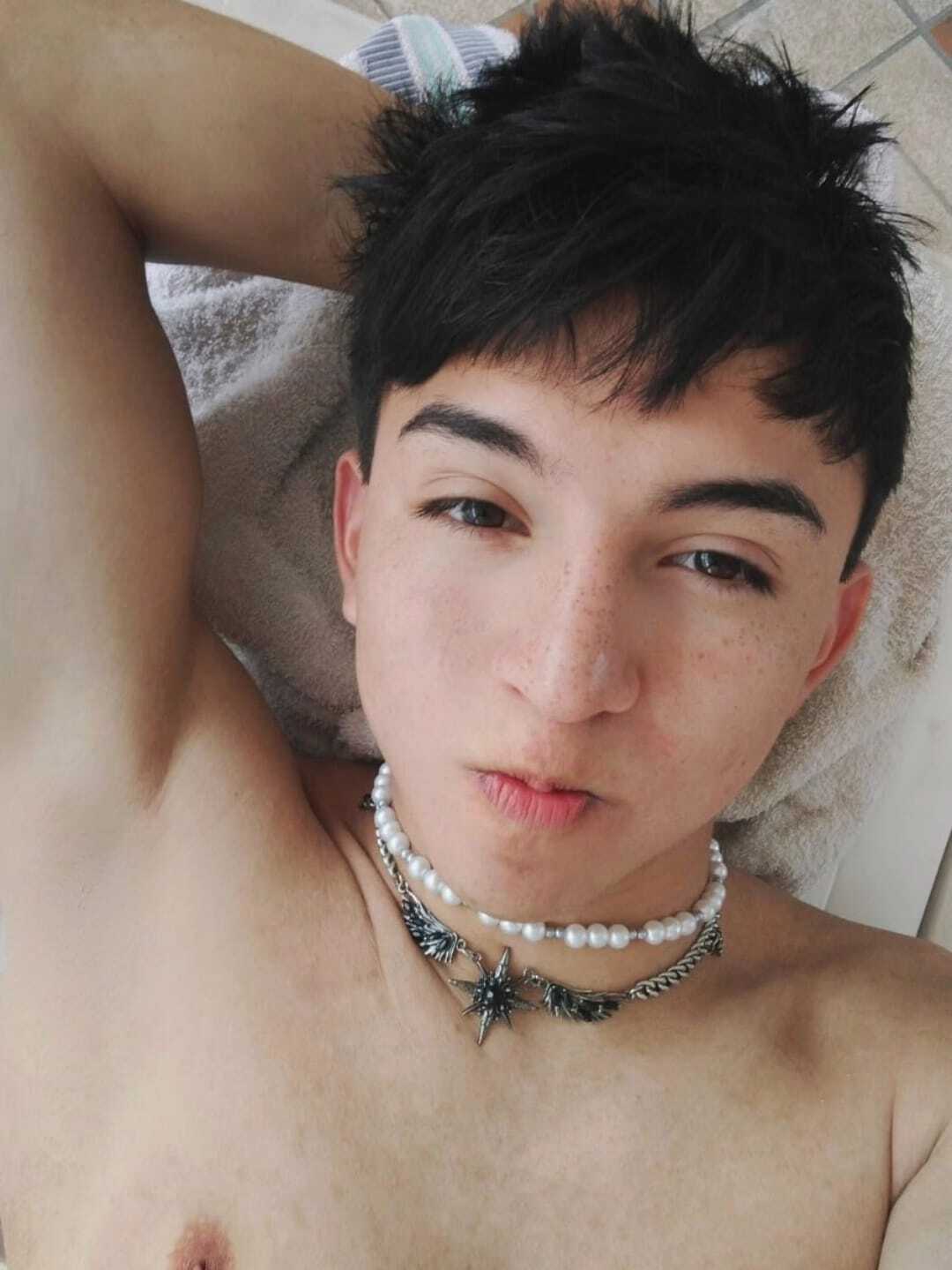 joji_spencer from Jerkmate