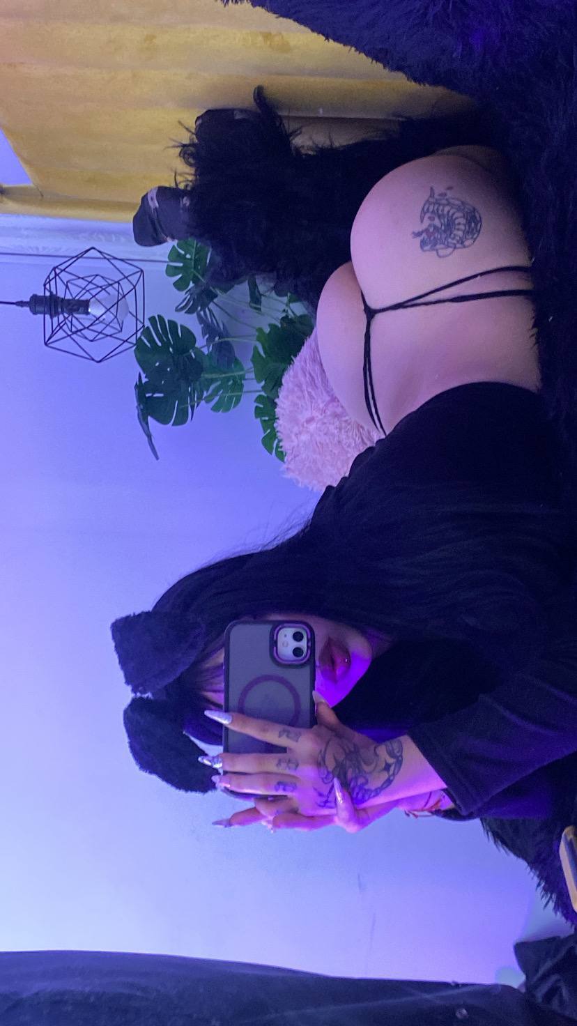 courtnnymaison from Jerkmate