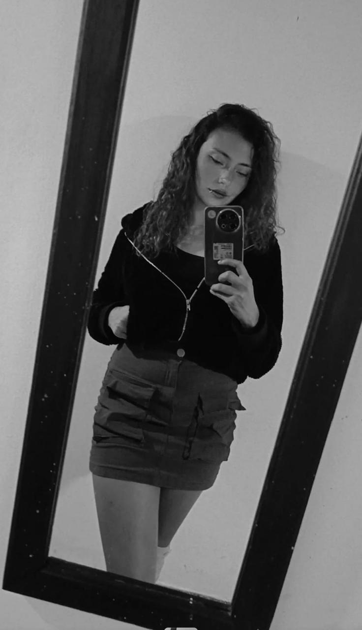 LilaMonroee picture 6