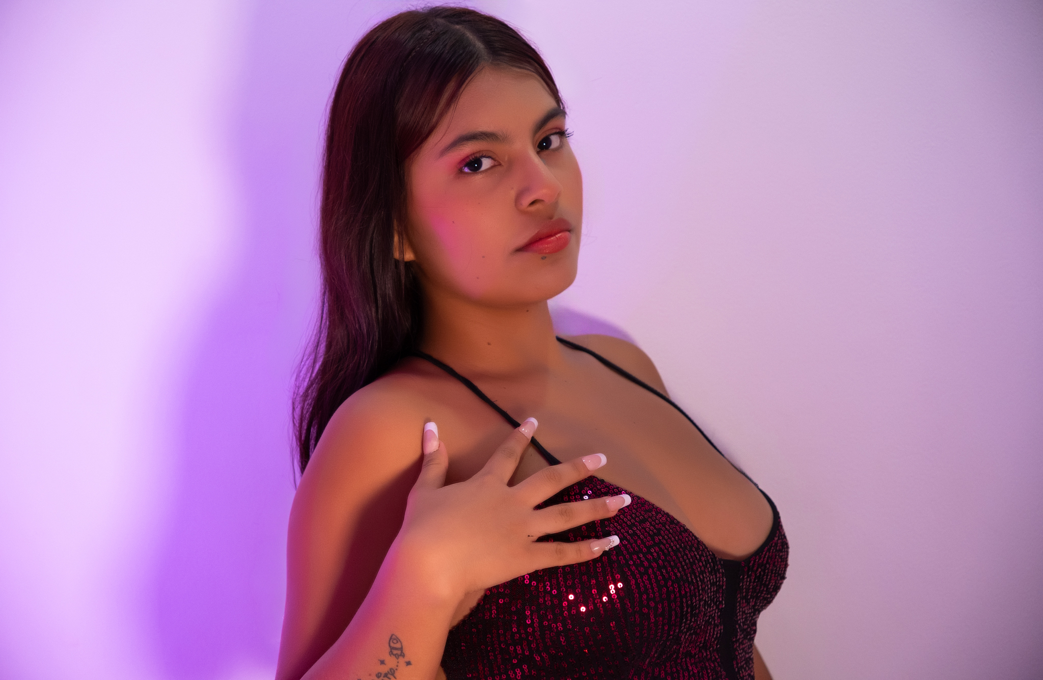 Alyssa_Green picture 6