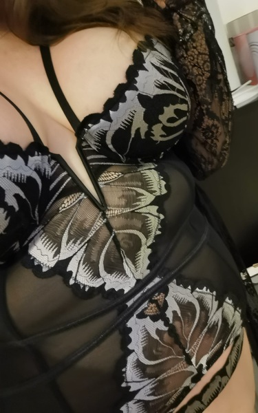 busty_x_bella from Jerkmate