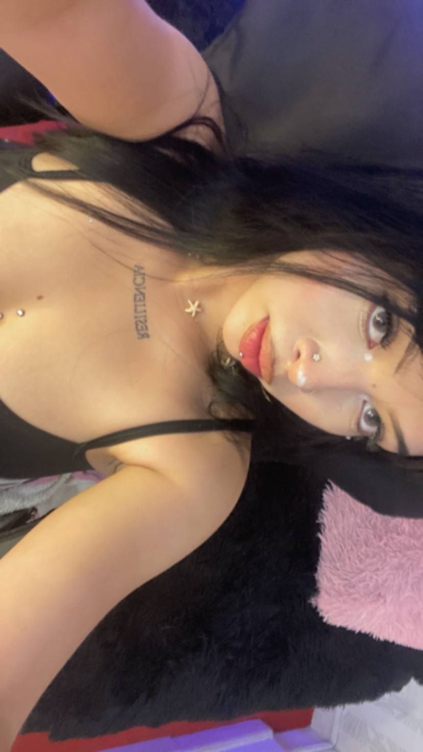 courtnnymaison from Jerkmate