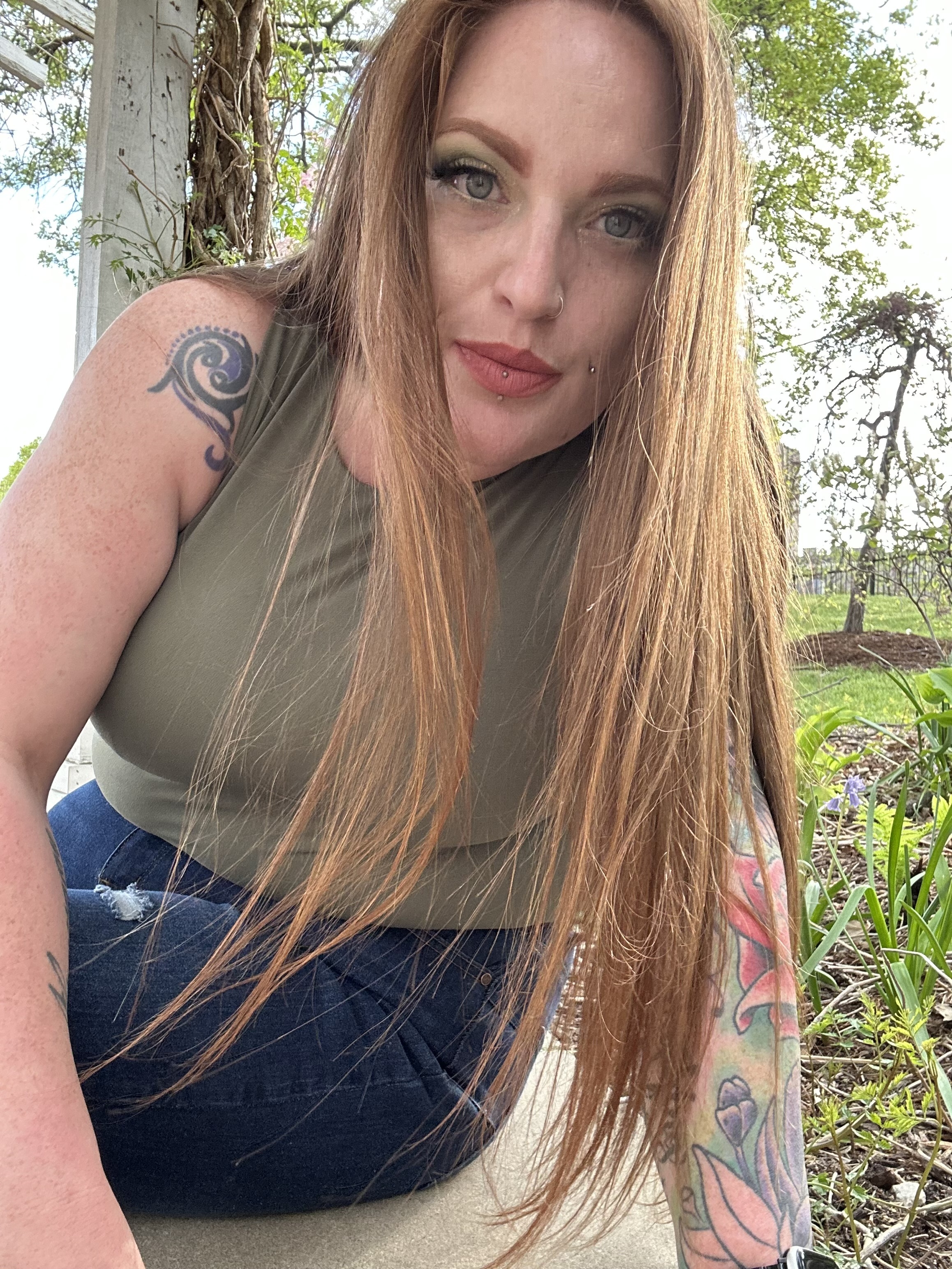 LovelyLush25