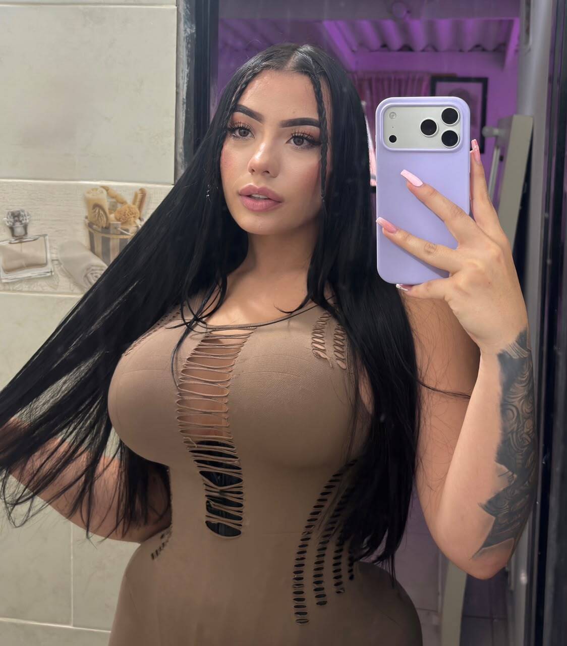 Amber_Rossee